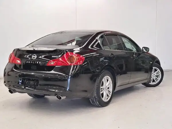 2010 Nissan Skyline 250GT Carousel 4