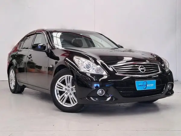 2010 Nissan Skyline 250GT Carousel 3