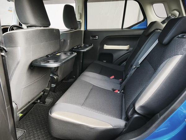 2021 Suzuki XBee Hybrid, Two-Tone Crossover Carousel 7