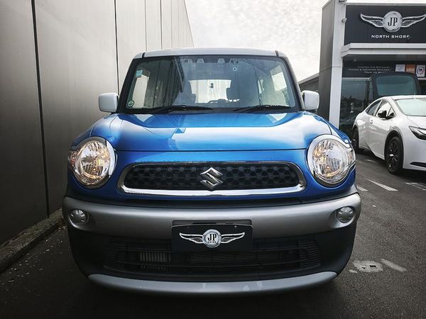 2021 Suzuki XBee Hybrid, Two-Tone Crossover
