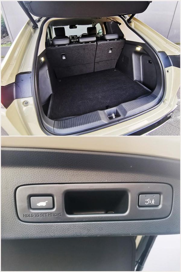 2021 Honda Vezel Z AWD High Spec / SALE!! Carousel 6