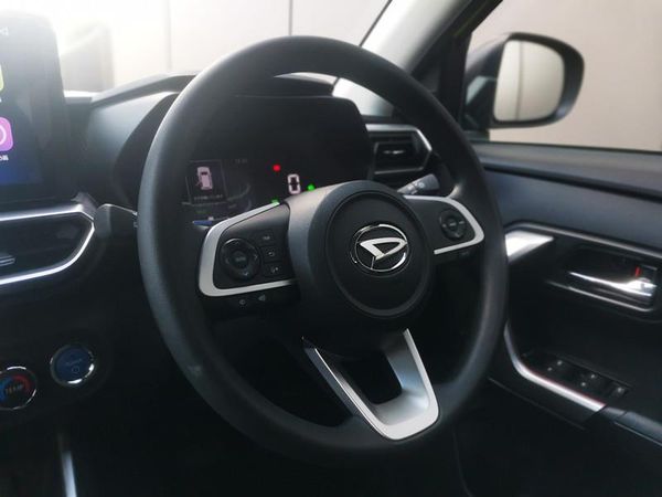 2022 Daihatsu Rocky E-Smart Hybrid, Priced to Sell ! Carousel 11
