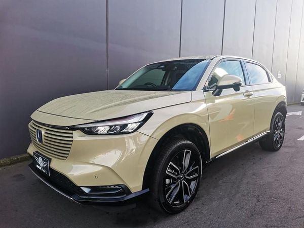 2021 Honda Vezel Z AWD High Spec / SALE!! Carousel 2