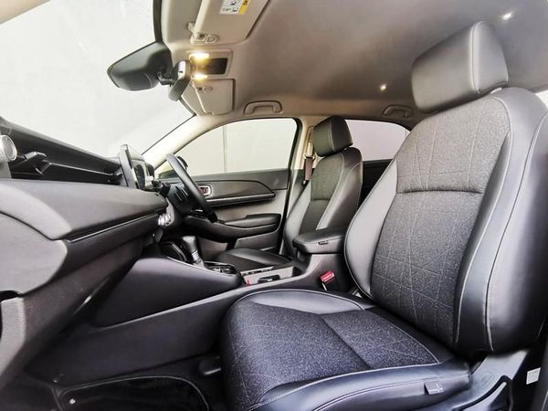 2021 Honda Vezel Z AWD High Spec / SALE!! Carousel 7
