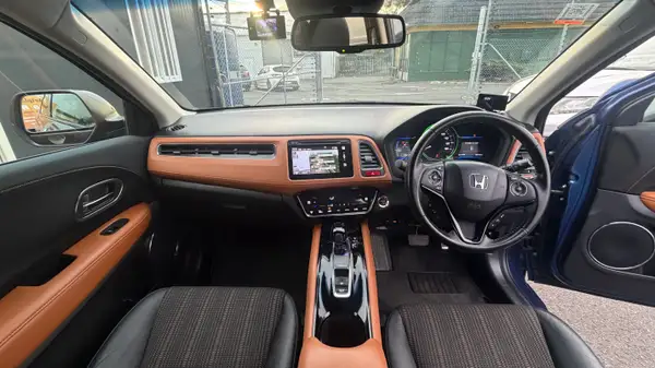 Honda vezel 2014 Z Model Hybrid Carousel 11