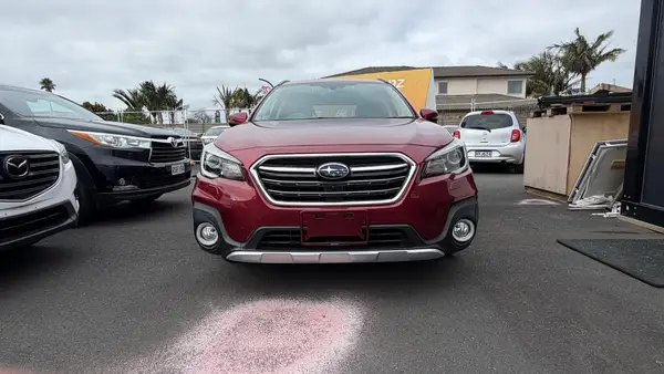 SUBARU OUTBACK AWD 2017 Carousel 3