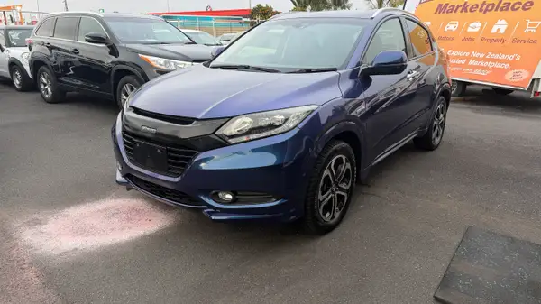 Honda vezel 2014 Z Model Hybrid Carousel 2