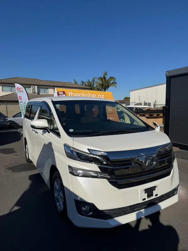 TOYOTA VELLFIRE 2017 Carousel 2