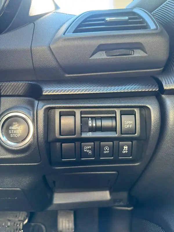 SUBARU IMPREZA 2017  Carousel 9