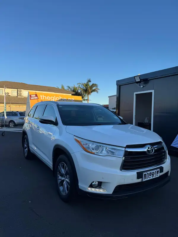 TOYOTA HIGHLANDER GXL AWD Carousel 1