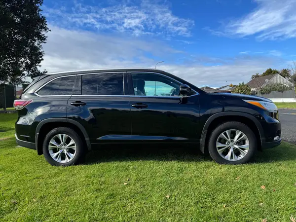 TOYOTA HIGHLANDER GXL 2015 AWD Carousel 1
