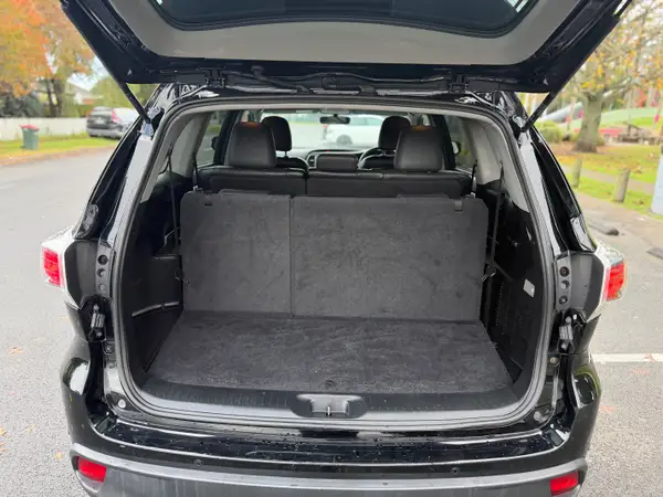 2017 Toyota Highlander GXL Carousel 11