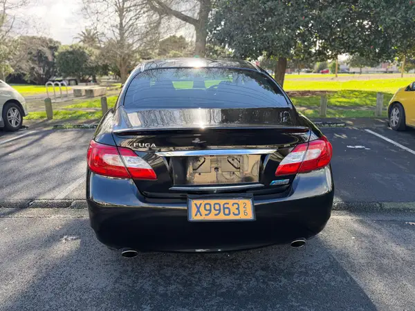 NISSAN FUGA HYBRID V6 Carousel 6