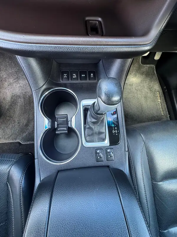 TOYOTA HIGHLANDER GXL 2015 AWD Carousel 9