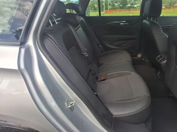 2018 COMMODORE RS WAGON 191KW (NZ) Carousel 15