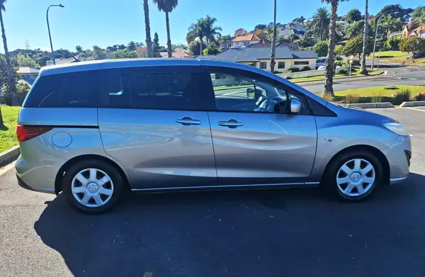 2011 Mazda Premacy 2tr 7 Seater Carousel 4