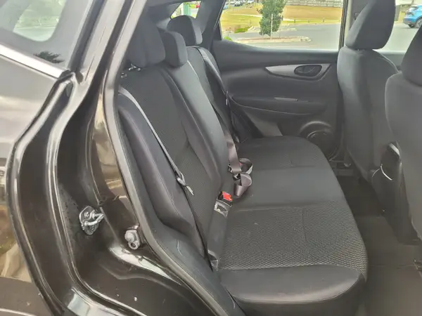 2016 Nissan Qashqai ST 2.0P (NZ) Carousel 14