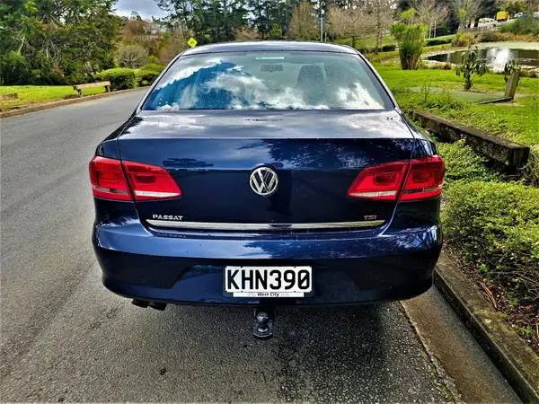 2011 Volkswagen Passat 1.8 Tsi 118Kw (NZ) Carousel 8