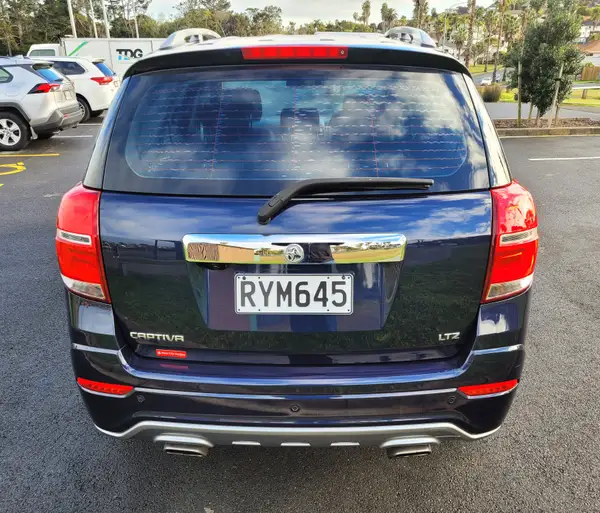 2016 Holden Captiva LTZ 3.0 V6 7 seater Carousel 6