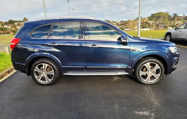 2016 Holden Captiva LTZ 3.0 V6 7 seater Carousel 3