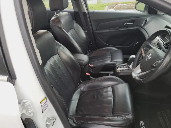 2014 Holden Cruze 1.8 Petrol Z Series Carousel 12