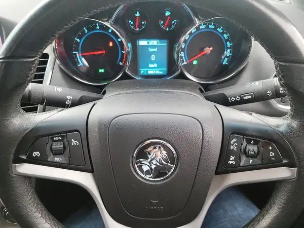 2014 Holden Cruze 1.8 Petrol Z Series Carousel 19