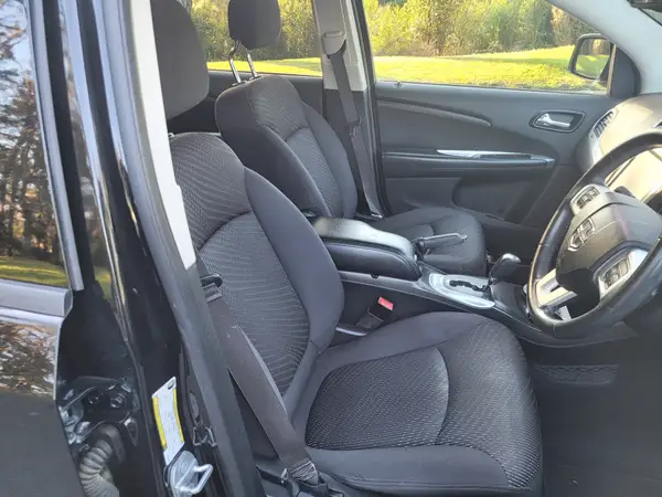 2015 Dodge Journey SXT 3.6P 7 seater Carousel 11