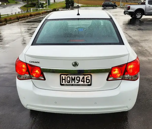 2014 Holden Cruze 1.8 Petrol Z Series Carousel 6