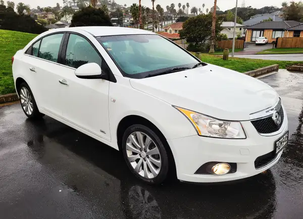 2014 Holden Cruze 1.8 Petrol Z Series Carousel 2
