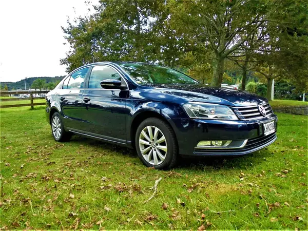 2011 Volkswagen Passat 1.8 Tsi 118Kw (NZ) Carousel 3