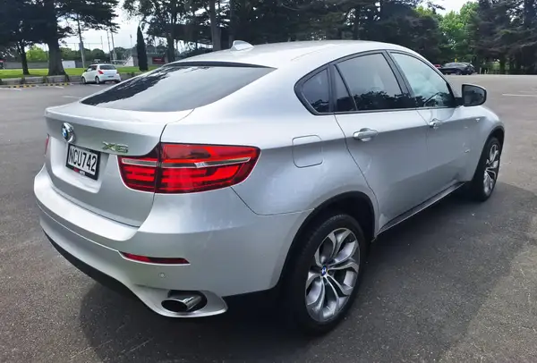2013 BMW X6 3.0 XDRIVE 35i LOW KMS Carousel 5