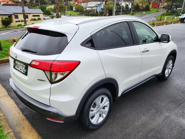2019 Honda HR-V 1.5 AWD Low kms Carousel 5