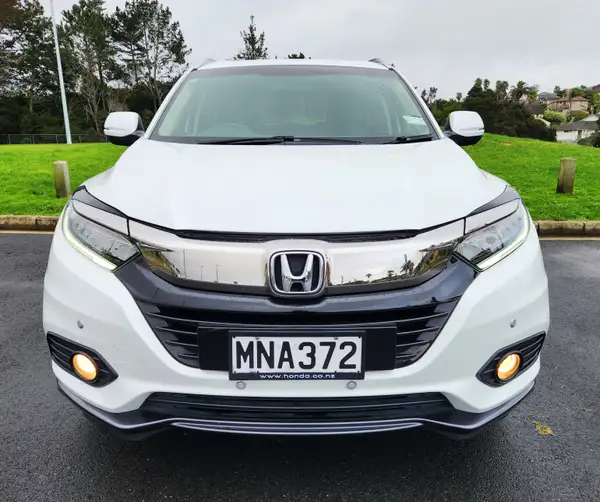 2019 Honda HR-V 1.5 AWD Low kms Carousel 2