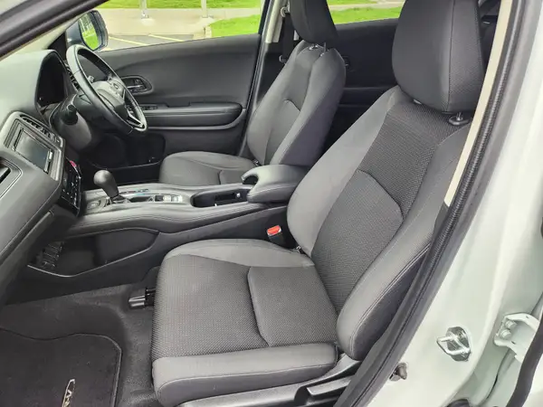 2019 Honda HR-V 1.5 AWD Low kms Carousel 13