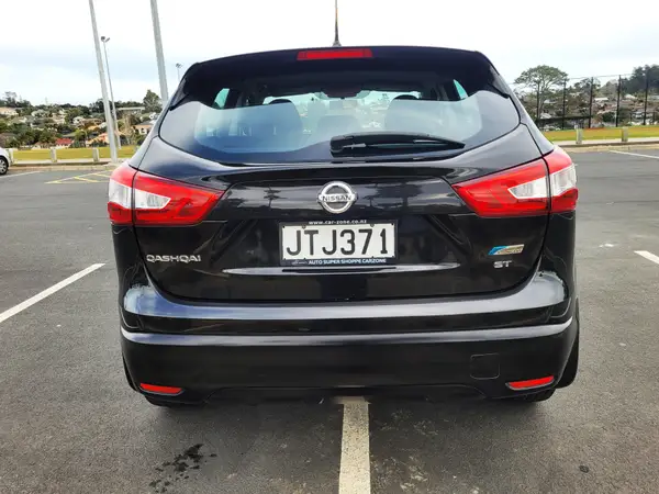 2016 Nissan Qashqai ST 2.0P (NZ) Carousel 6