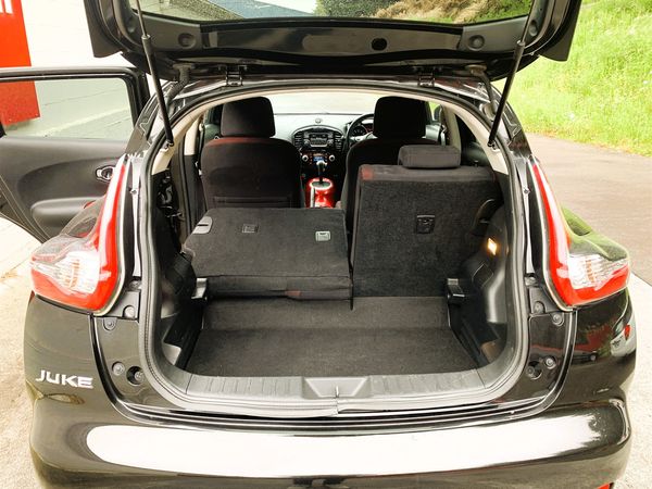 2016 Nissan Juke 1.6P/CVT/HA/5DR Carousel 1