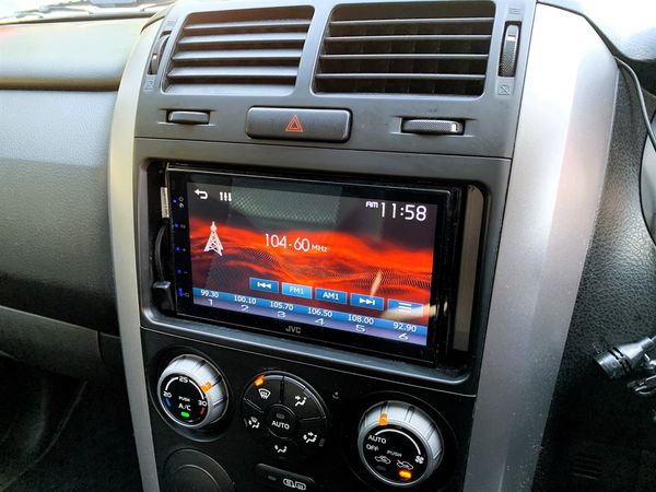 2005 Suzuki Escudo Carousel 3