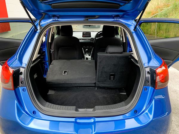 2019 Mazda Demio Carousel 1