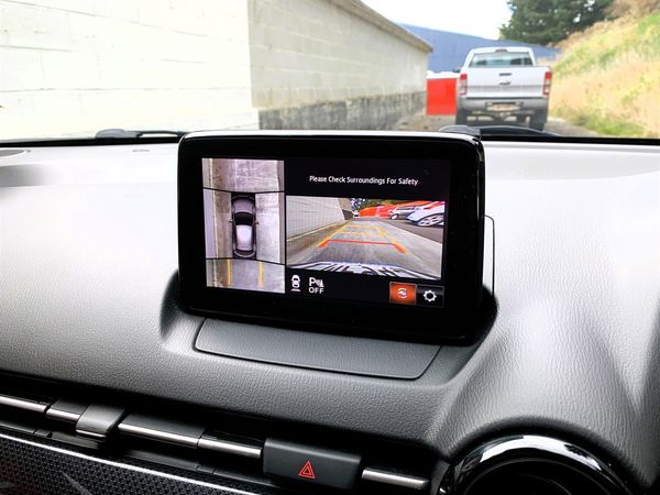 2019 Mazda Demio Carousel 10