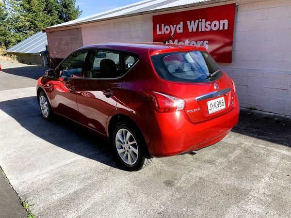 2016 Nissan Pulsar ST Carousel 15