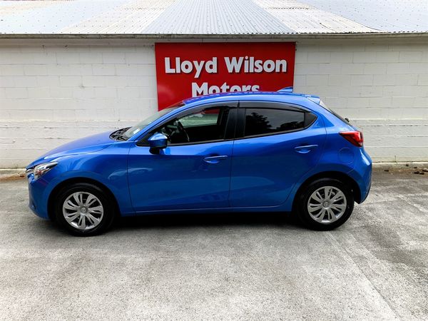 2019 Mazda Demio Carousel 17