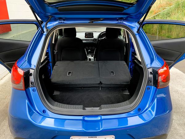 2019 Mazda Demio Carousel 2