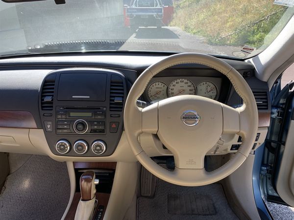 2008 Nissan Bluebird SYLPHY Carousel 2