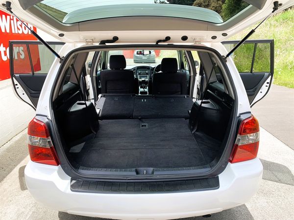 2005 Toyota Kluger L 24S Carousel 2