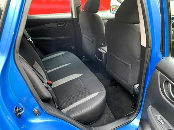 2018 Nissan Qashqai ST 2.0P/CVT Carousel 4