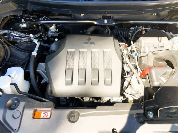 2018 Mitsubishi Eclipse Cross XLS 1.5P/8CVT Carousel 12