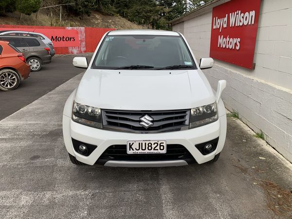 2012 Suzuki Escudo 2.4 XG 4WD Carousel 11