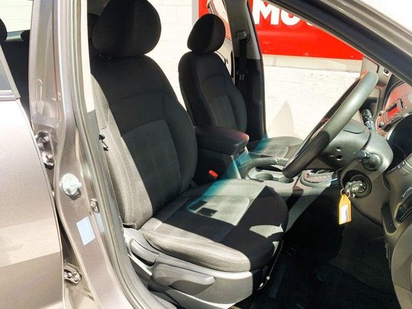 2012 Kia Sportage Carousel 3