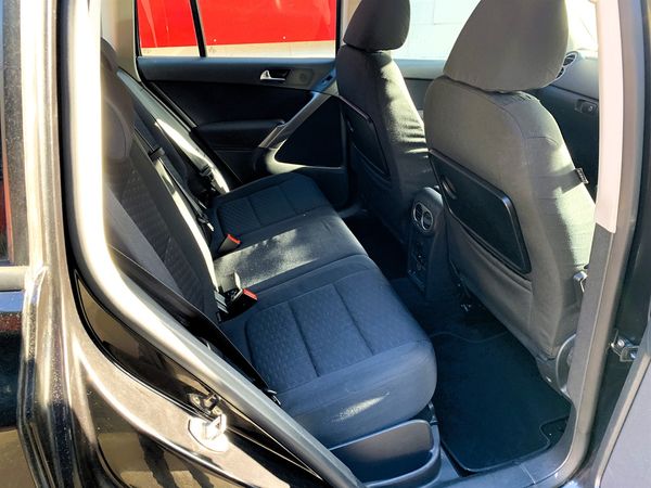 2009 Volkswagen Tiguan Carousel 4
