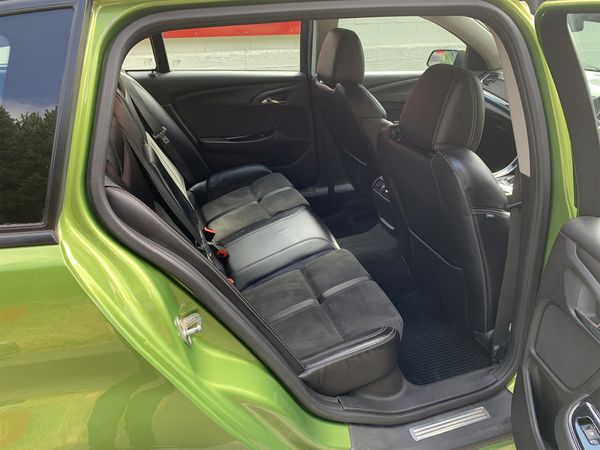 2017 Holden Commodore VF2 SV6 3.6P/6AT/SW Carousel 3